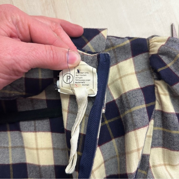 Vintage Laura Ashley wool blend plaid dress - Picture 10 of 10